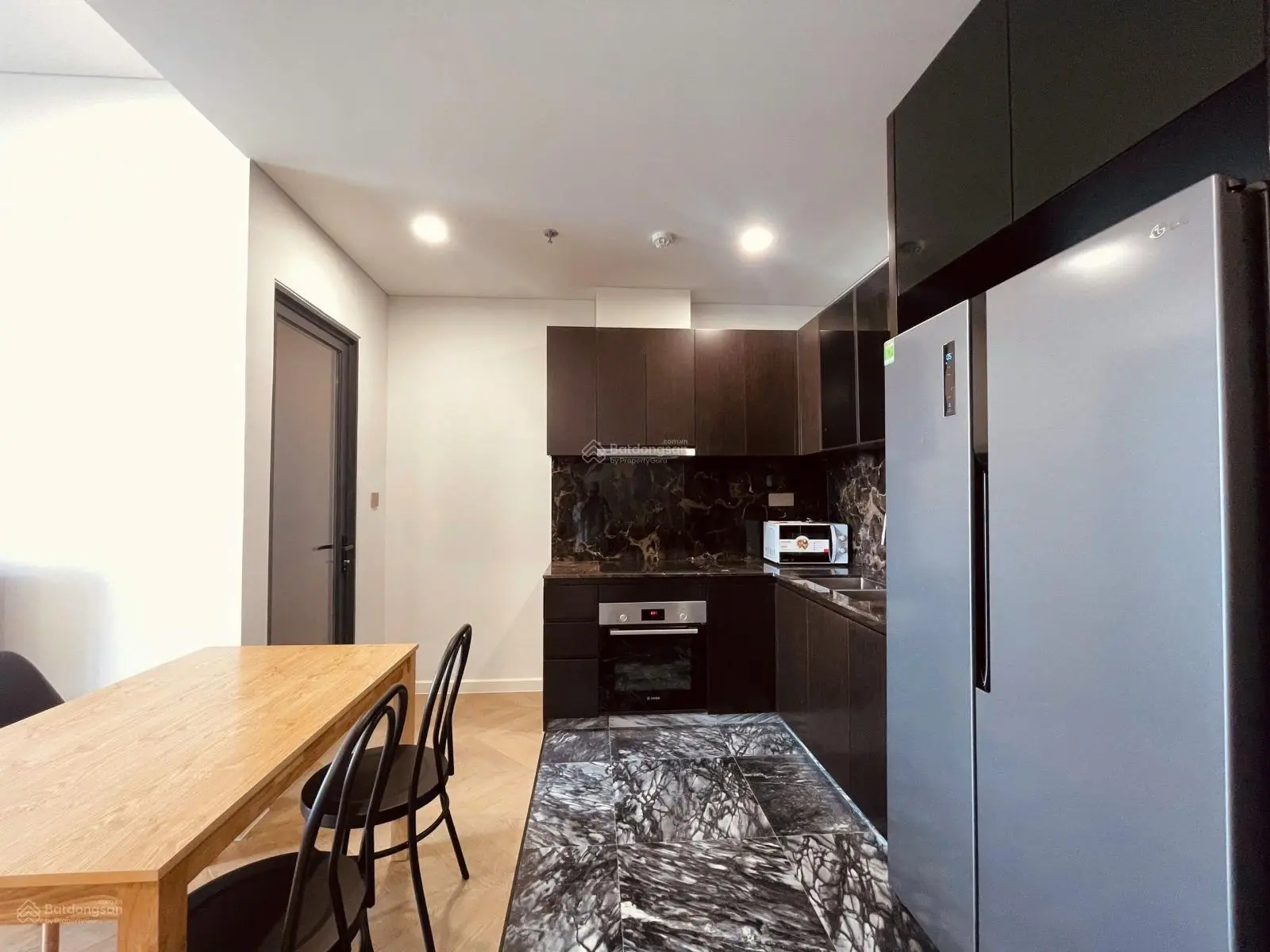 Ngộp bank bán lỗ 500tr căn 2PN Lumiere Riverside 72m2 có sổ view thành phố tầng đẹp giá 7,8 tỷ
