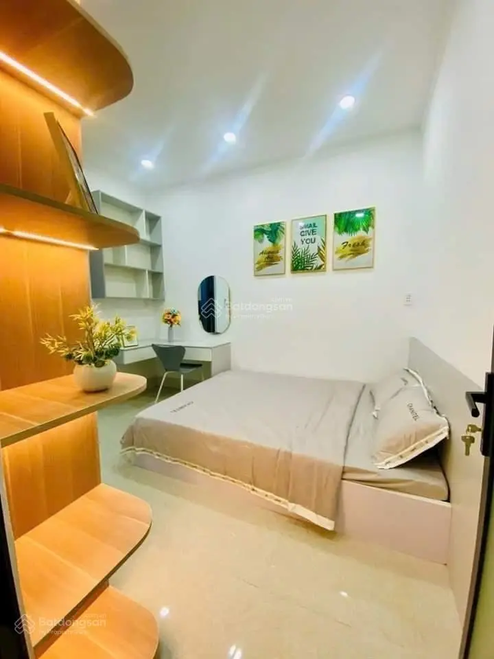 NHÀ MỚI XÂY - NGAY PHẠM VĂN CHIÊU - NHÀ 2 TẦNG - 57M2 - 2 PHÒNG NGỦ - GIÁ 4.85 T.Ỷ - CHỦ TẶNG FULL