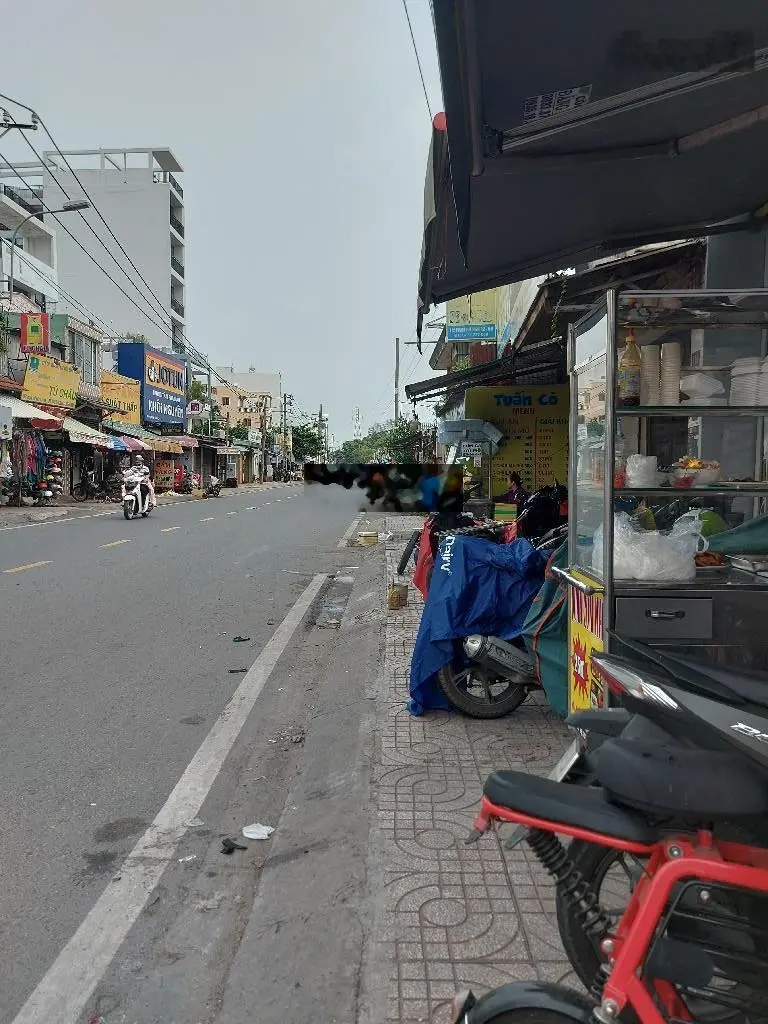 Bán nhà Quận 8, sát mặt tiền, rẻ nhất khu vực, 48m2, chỉ 3 tỷ xíu xíu