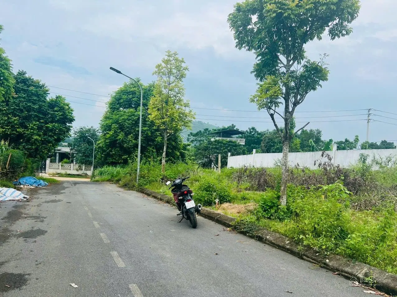 Cần bán đất tại trường Spinghill Đông Xuân Quốc Oai Hà Nội