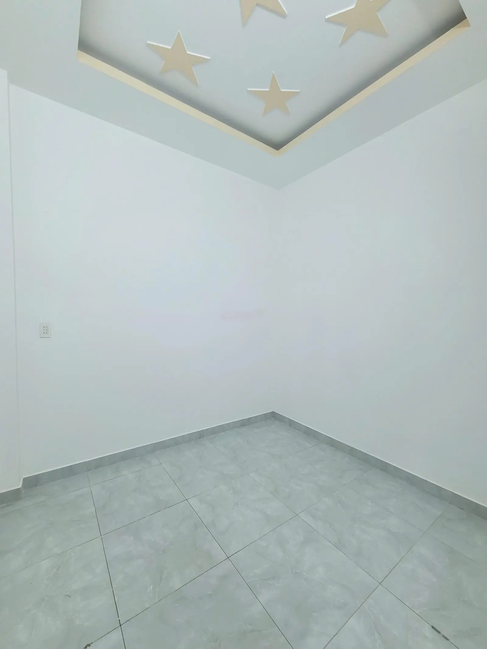 Bán nhà 1 trệt 2 lầu KDC Gần Làng Học ngang 4x16m chỉ 4ty3 TL, Đường Nhựa 13m vỉa hè cây xanh