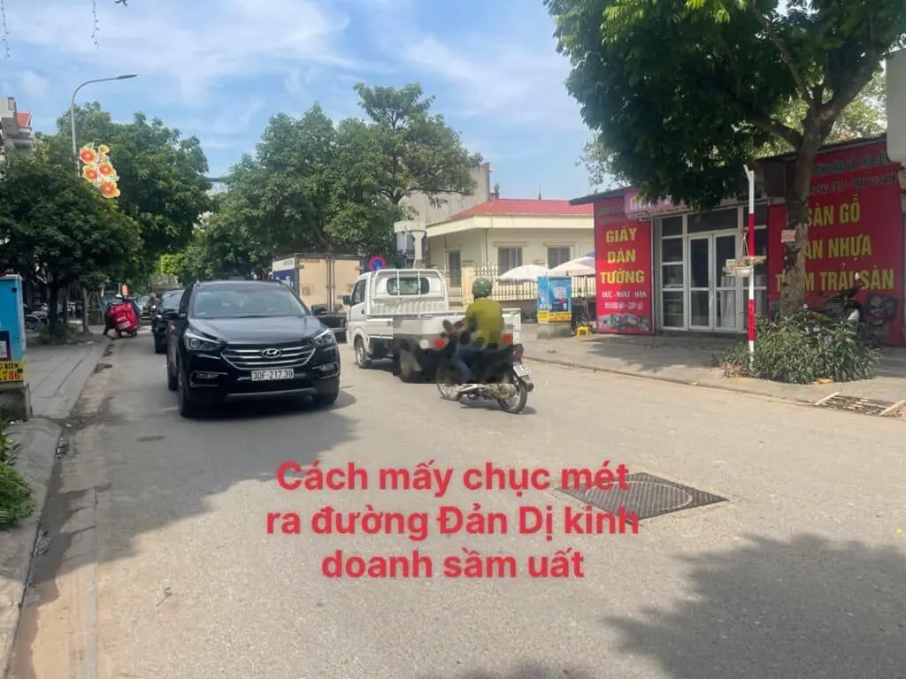 Đường thông oto 16 chỗ - đất vuông đẹp - vài bước chân ra phố đản dị-