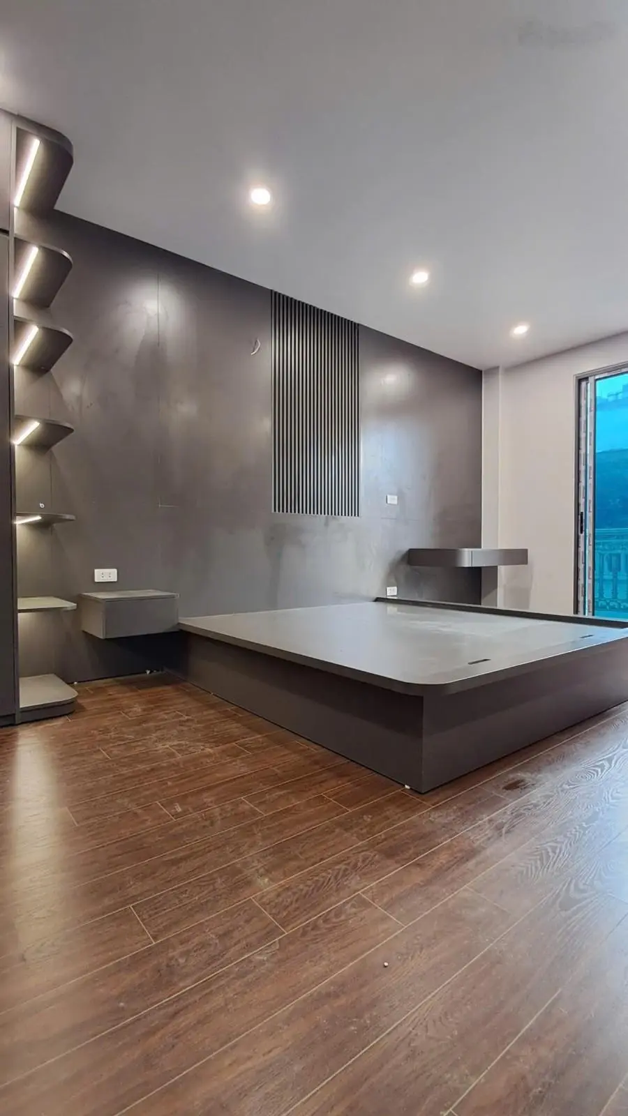 Bán nhà Phương Mai, Đống Đa 40m2. 7 tầng, thang máy. Ô tô, kinh doanh