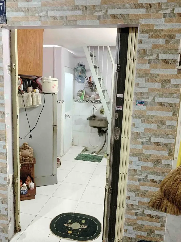 NHÀ CĂN GÓC 2 LẦU ÂU CƠ TÂN PHÚ