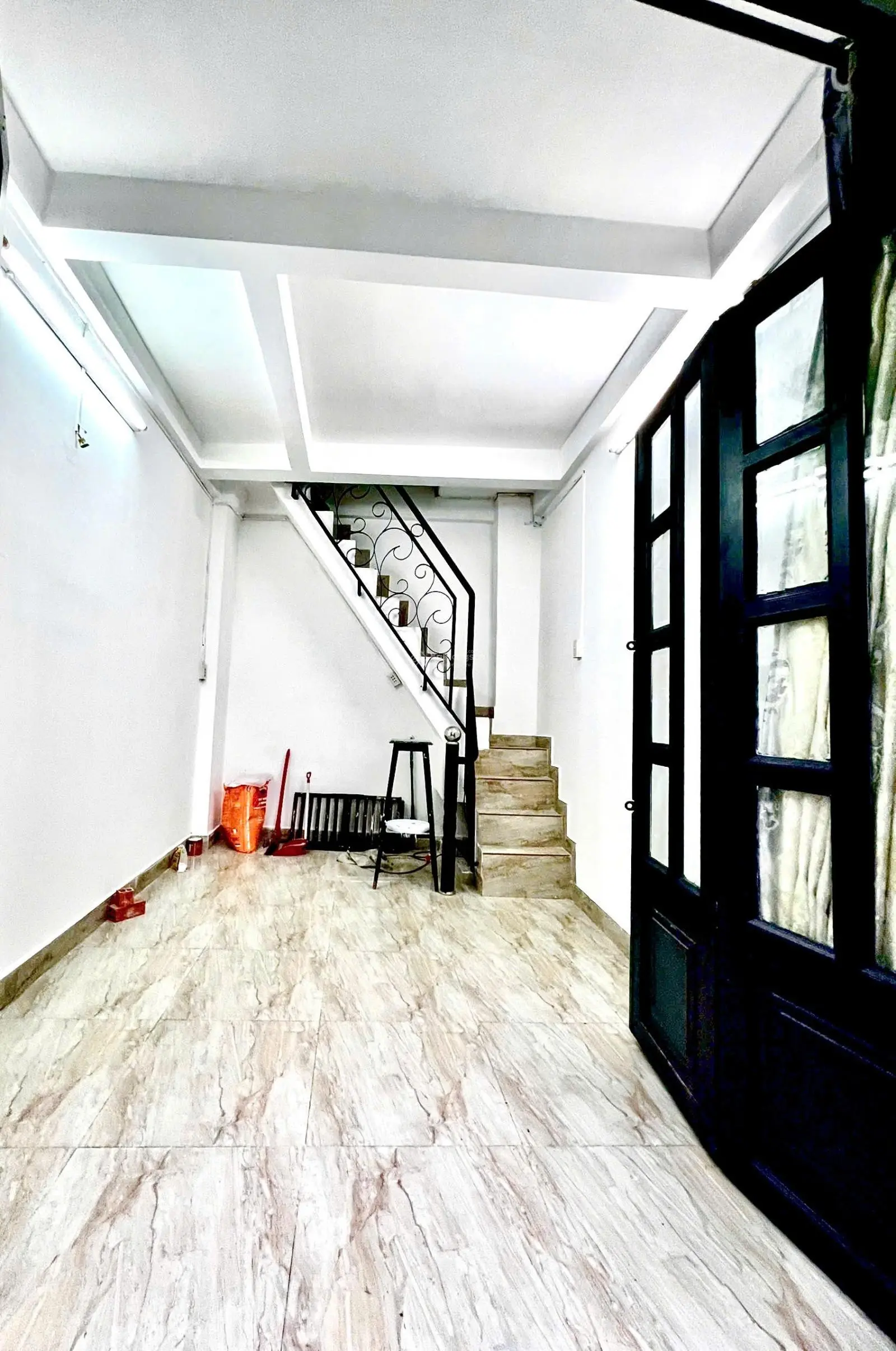 Bán nhà HXH Đ. Hưng Phú Q8. (3x6.2) 4lầu, SHR, nở hậu, cách MT 25m, gần cầu Chữ Y, chỉ 2.7 tỷ