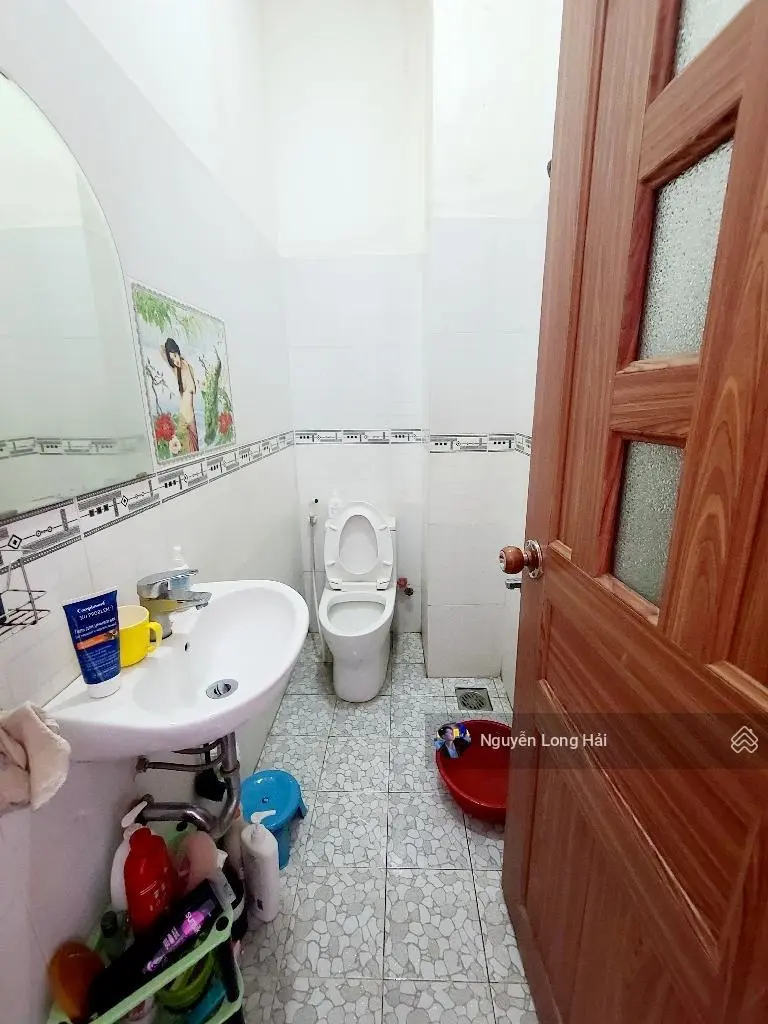Nhà 4 Tầng, Ngay Miếu Bình Đông , Bình Tân, 4m X 10m, Giá 4.7 Tỷ, Hẻm Xe Hơi