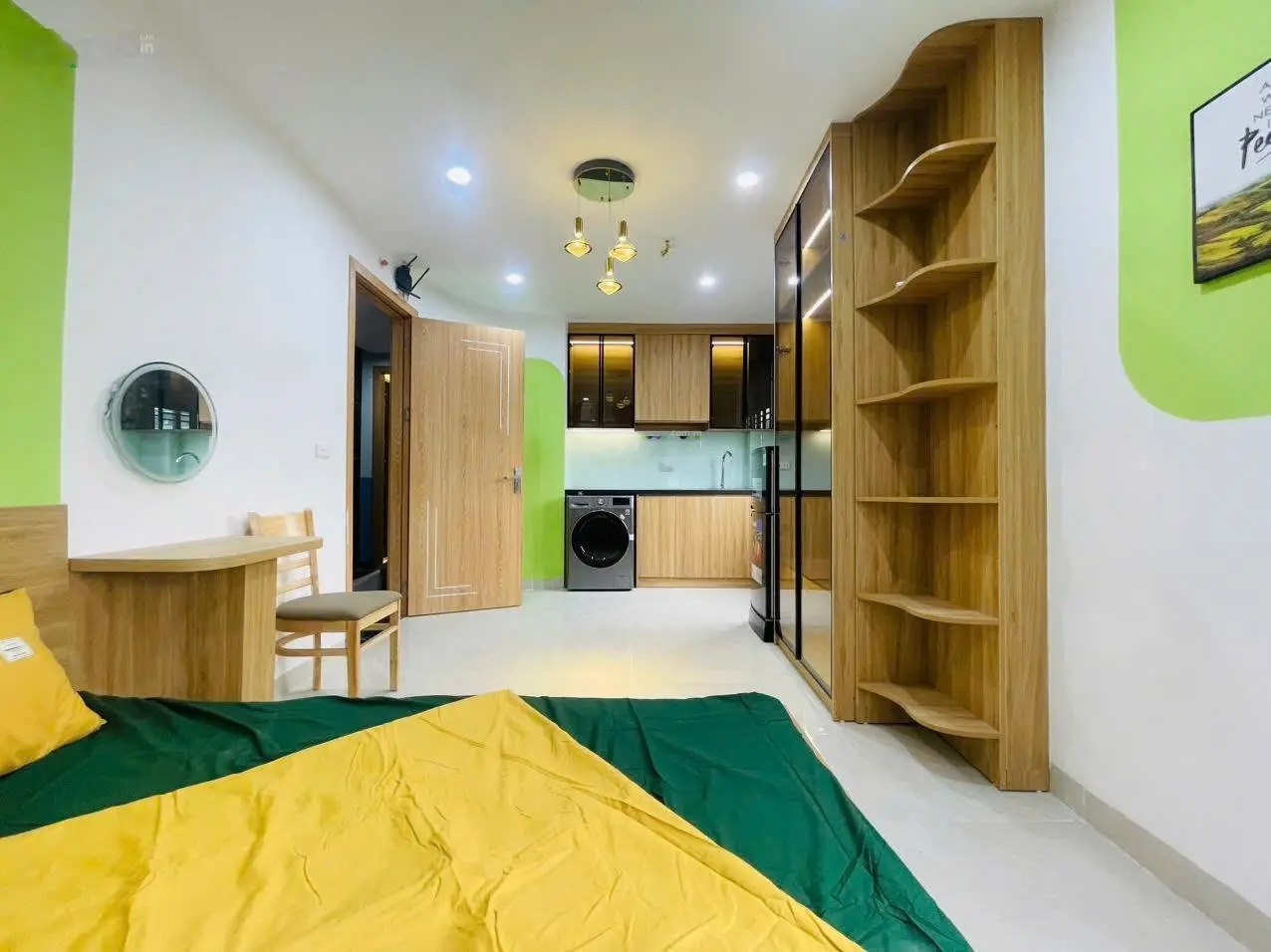 Hàng xóm Royal City! Tòa CHDV mặt phố Cự Lộc, 80m2*8T, 20 phòng KK, đủ PCCC, dòng tiền 6%/năm