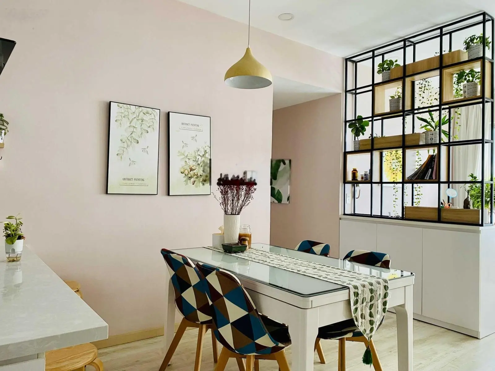 Chủ nhà cần bán căn Ruby 3PN - 2WC vị trí đẹp view nội khu, có sẵn nội thất đầy đủ