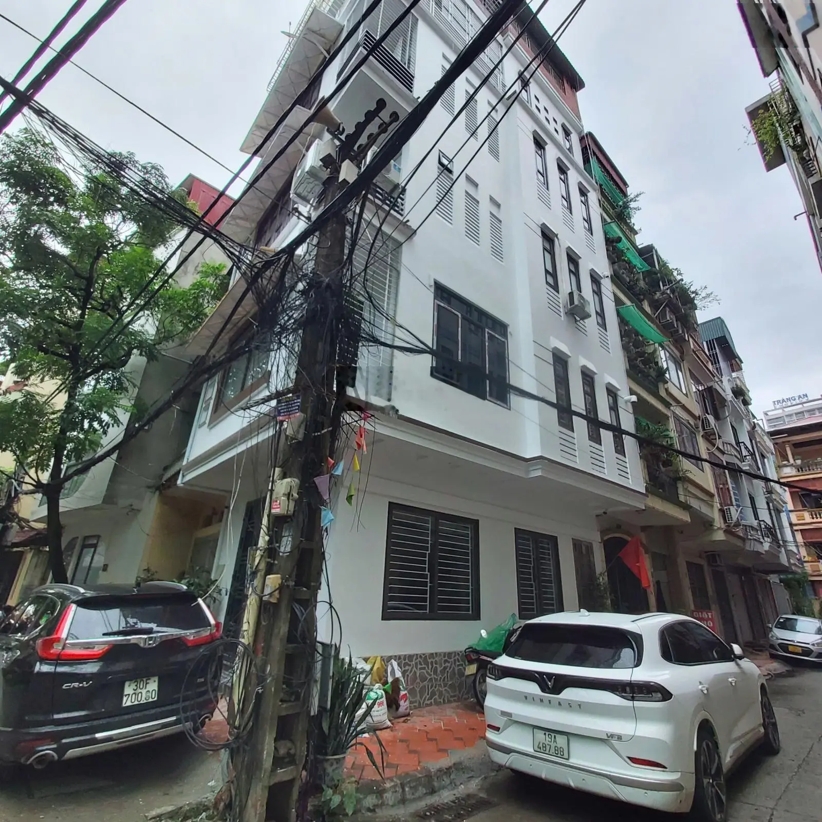 P/L Q/ĐỘI PHÙNG CHÍ KIÊN - VỊ TRÍ VÀNG - Ô TÔ TRÁNH - LÔ GÓC 2 THOÁNG - 55M-6T-MT5,2 - GIÁ 17,9 TỶ