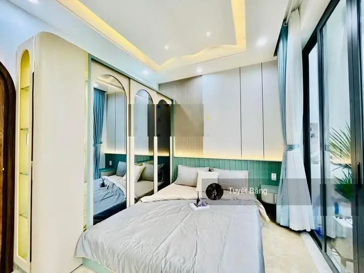 Nhà đang cho thuê 18 tr/t Phạm Văn Hai,P.3,Q.Tân Bình.Gía chỉ 3tỷ390.Liền kề cv Hoàng Văn Thụ