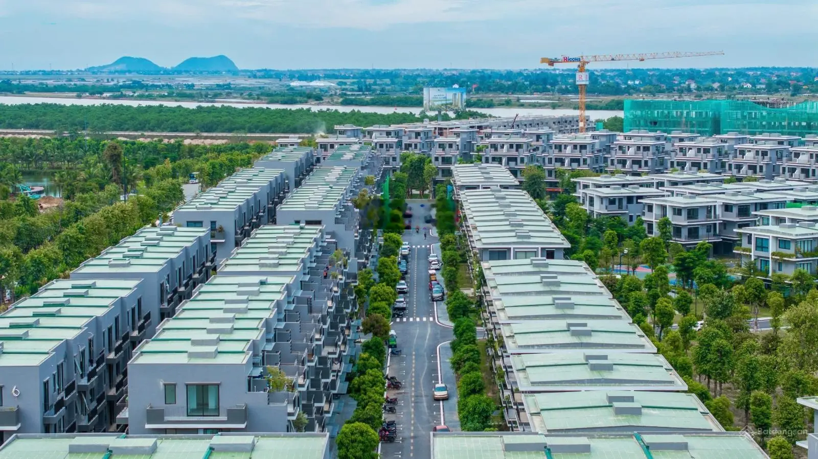 Cần bán gấp căn nhà phố Ecopark Vinh 5. X tỷ