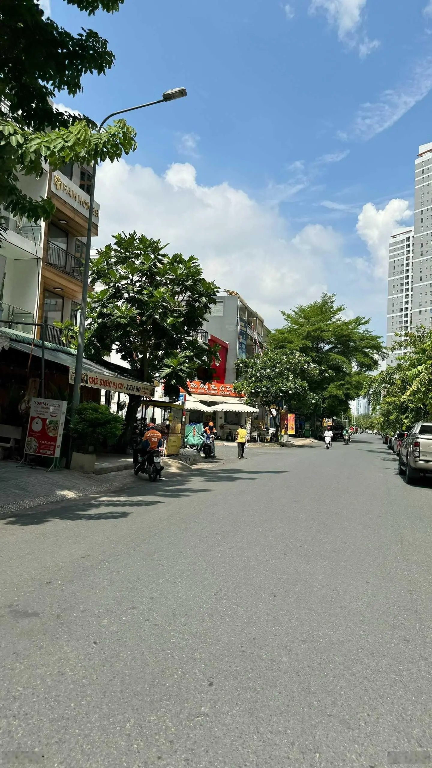 Bán đất mặt tiền đường đối diện chung cư The Sun Avenue Mai Chí Thọ 6x20m sổ hồng giá 24 tỷ