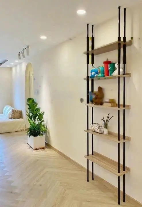 Bán căn penthouse Phúc Yên 1, 4PN, 3WC, 195m2, sổ hồng, giá 5 tỷ 6 liên hệ: 0908 435 ***
