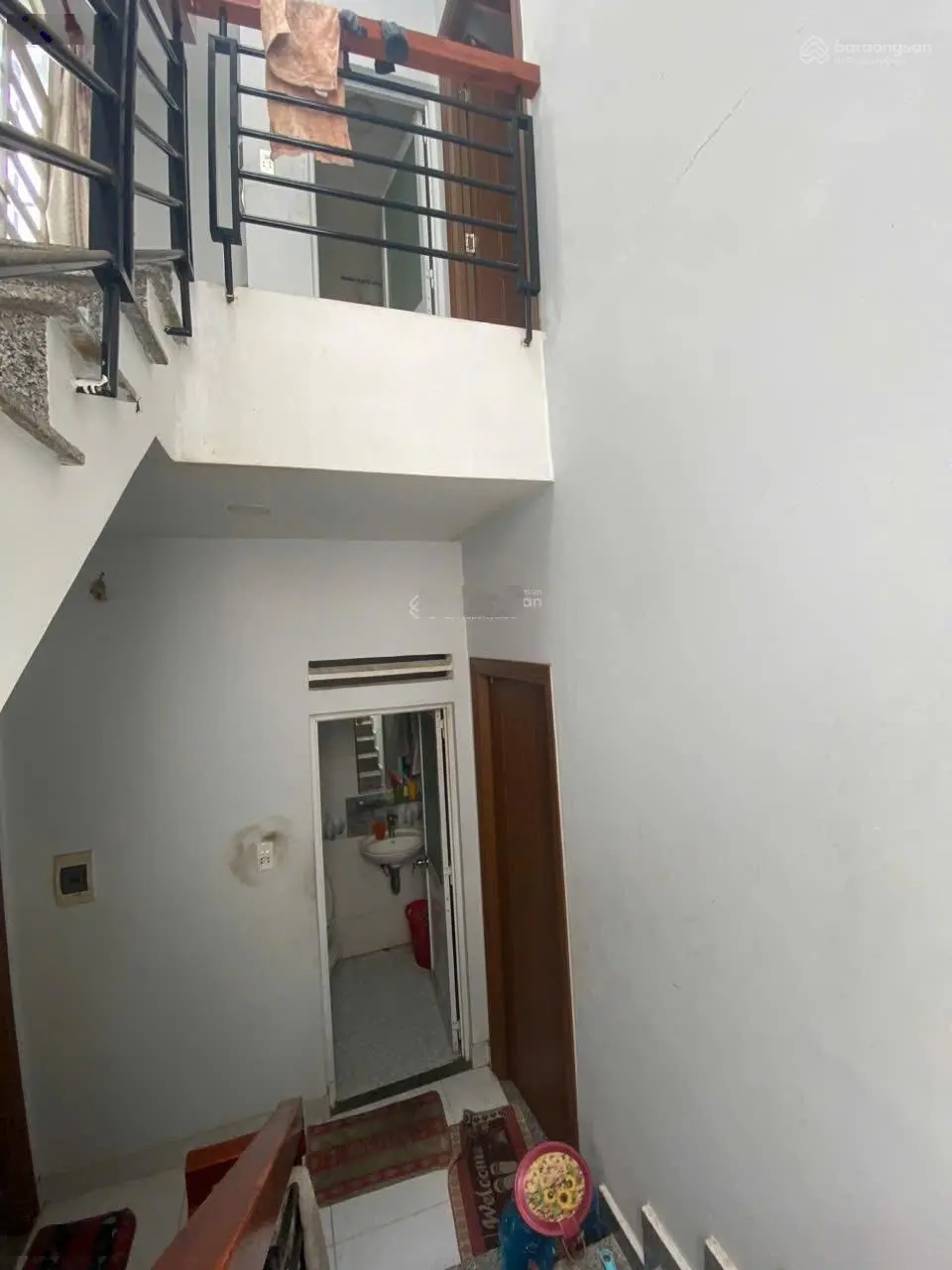 Ngay Lê Văn Việt, P. Tăng Nhơn Phú B, Q9, Nhà 3 tầng 4 PN 5.3 x 11, giá giảm mạnh , chỉ còn 4.7 tỷ
