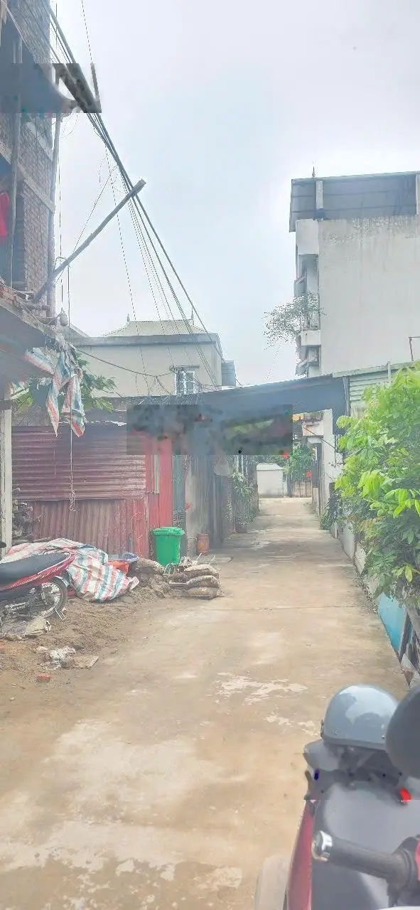 Chính chủ cần bán nhà 35m2 gần UBND phường Phụng Châu- huyện Chương Mỹ.
