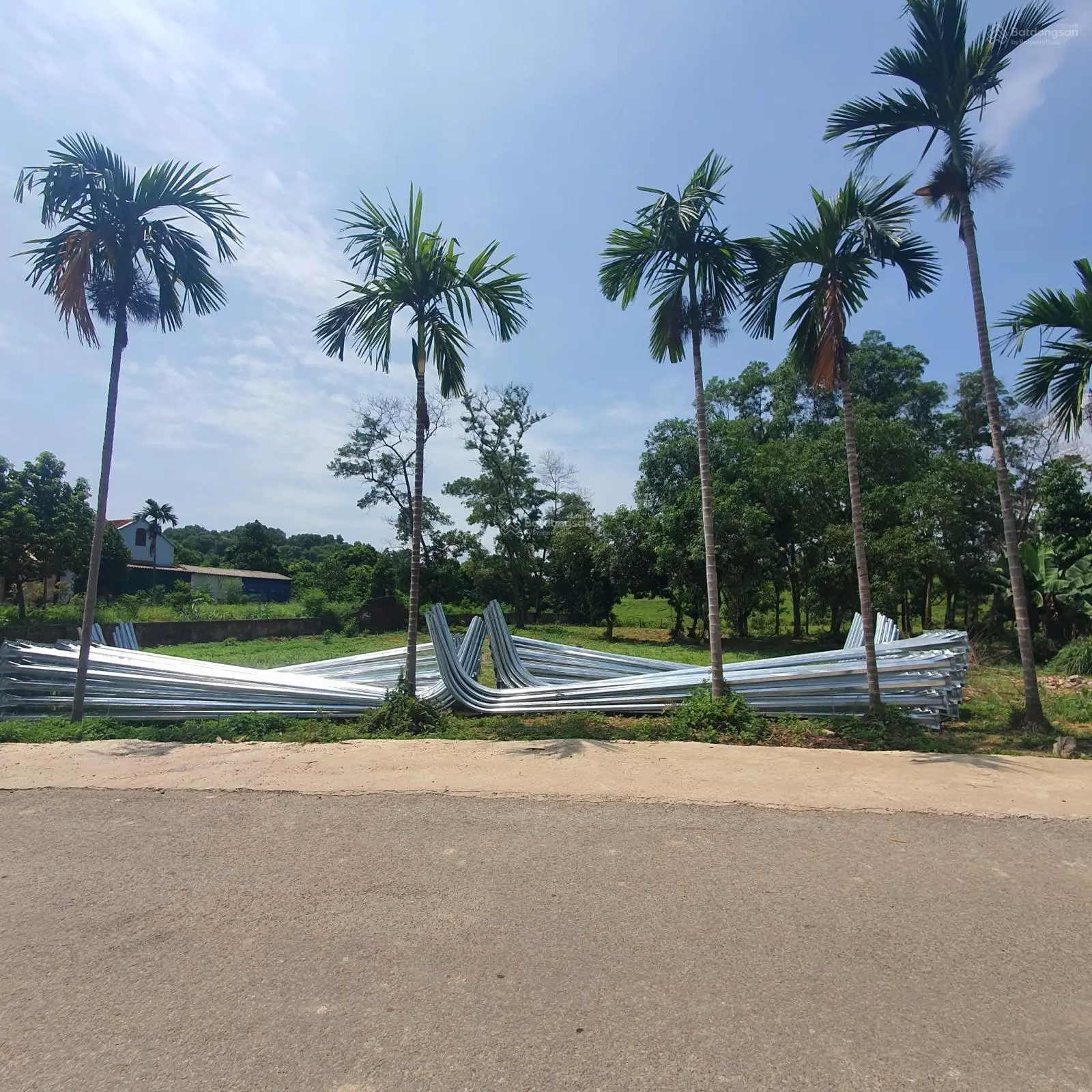 Siêu phẩm nghỉ dưỡng 3125m2 mặt đường nhựa vào khu nghỉ dưỡng Hồ Đồng Mô giá 6 triệu/m2