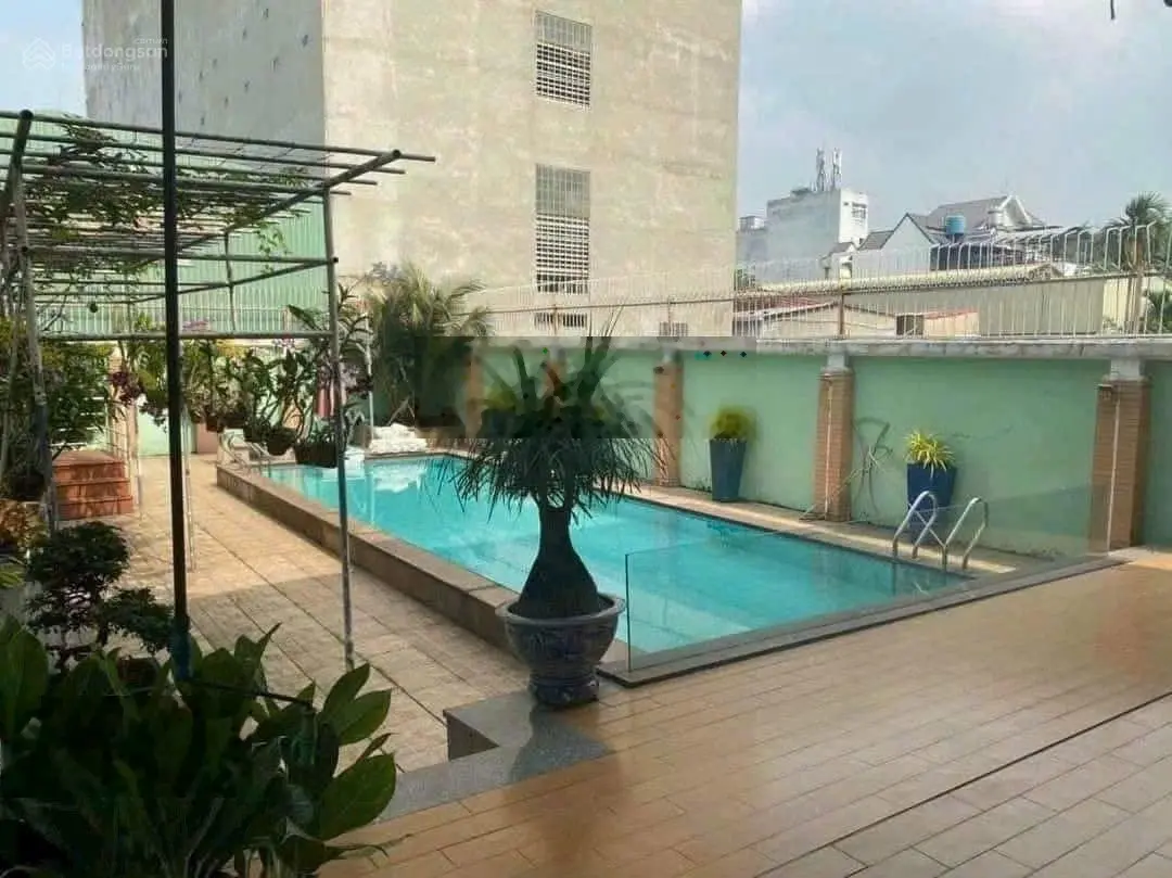 Biệt thự sân vườn 20x45m có hồ bơi ngay ngã tư Ga, Hà Huy Giáp, Thạnh Lộc, Q12