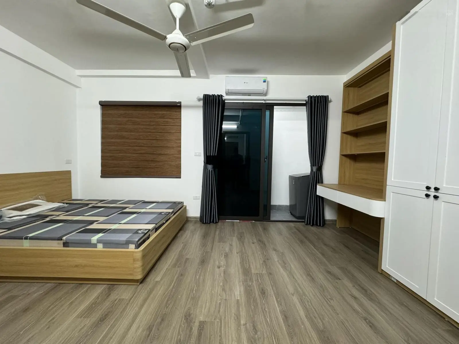 Kinh doanh - ôtô - Phố Nguyễn Khang, tòa căn hộ apartment 9 tầng, 14 căn hộ, 100m2, MT 6m, 34 tỷ