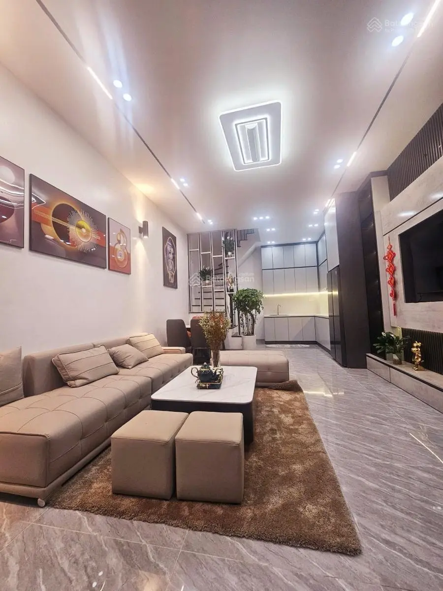 Bán nhà Võ Chí Công, Cầu Giấy, ngõ nông nhà thoáng, xây mới tinh, full nội thất, 45m2*5T, 3 ngủ