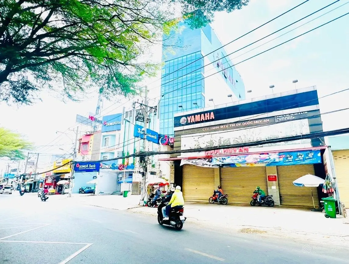 siêu phẩm mặt tiền Nguyễn Duy Trinh, quận 2, Diện tích 13m8 x 34 CN 461m2 đã có GPXD hầm 7 tầng