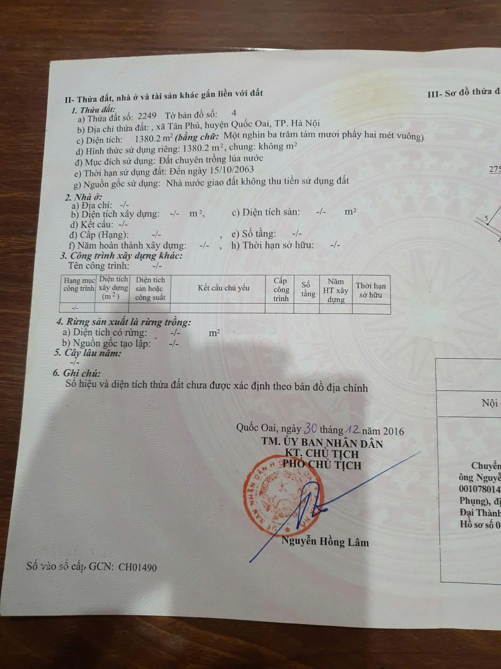 Em bán giúp người nhà đất vườn có sẵn nhà, DT đất 1.380m2, 9 tỷ 700 tại Tân Phú Quốc Oai, Hà Nội