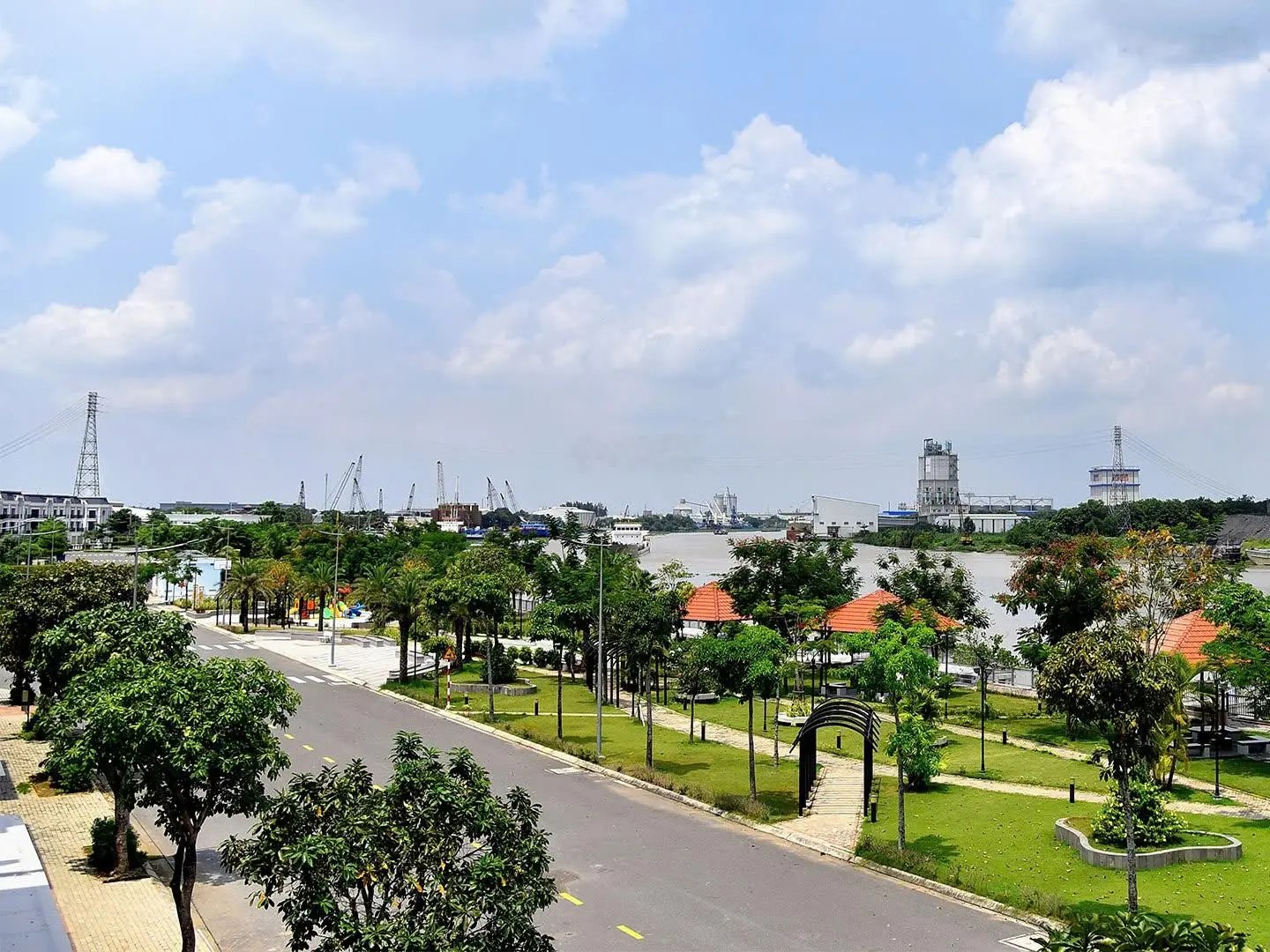 Giỏ hàng cđt- bán ngay nhà phố liền kề tại khu đô thị bên sông vàm cỏ đông bến lức : giá 3.5tỷ