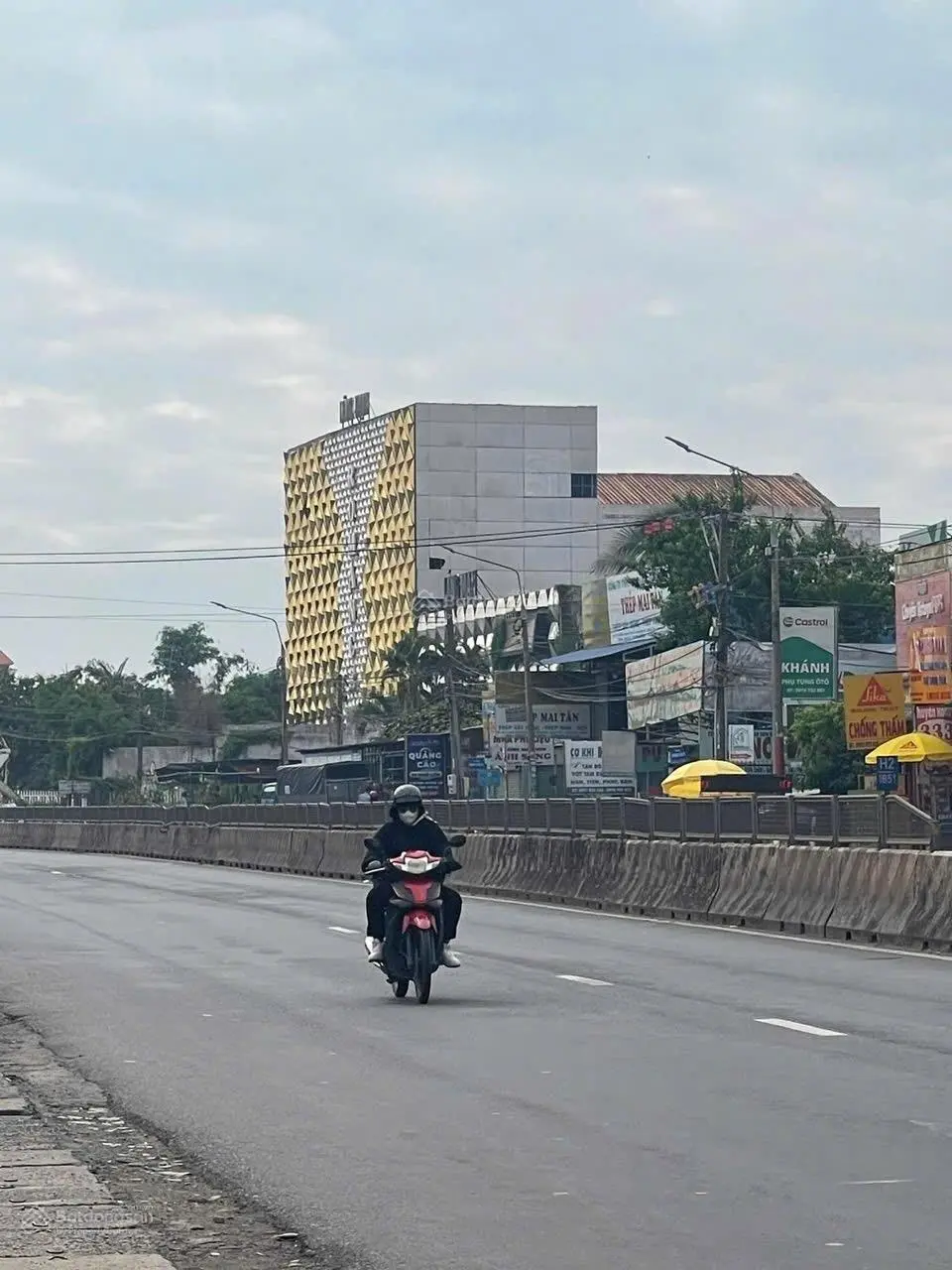 Thanh lý gấp 1 lô đất gia đình tâm huyết, dân cư ở kín, ..sổ sẵn.