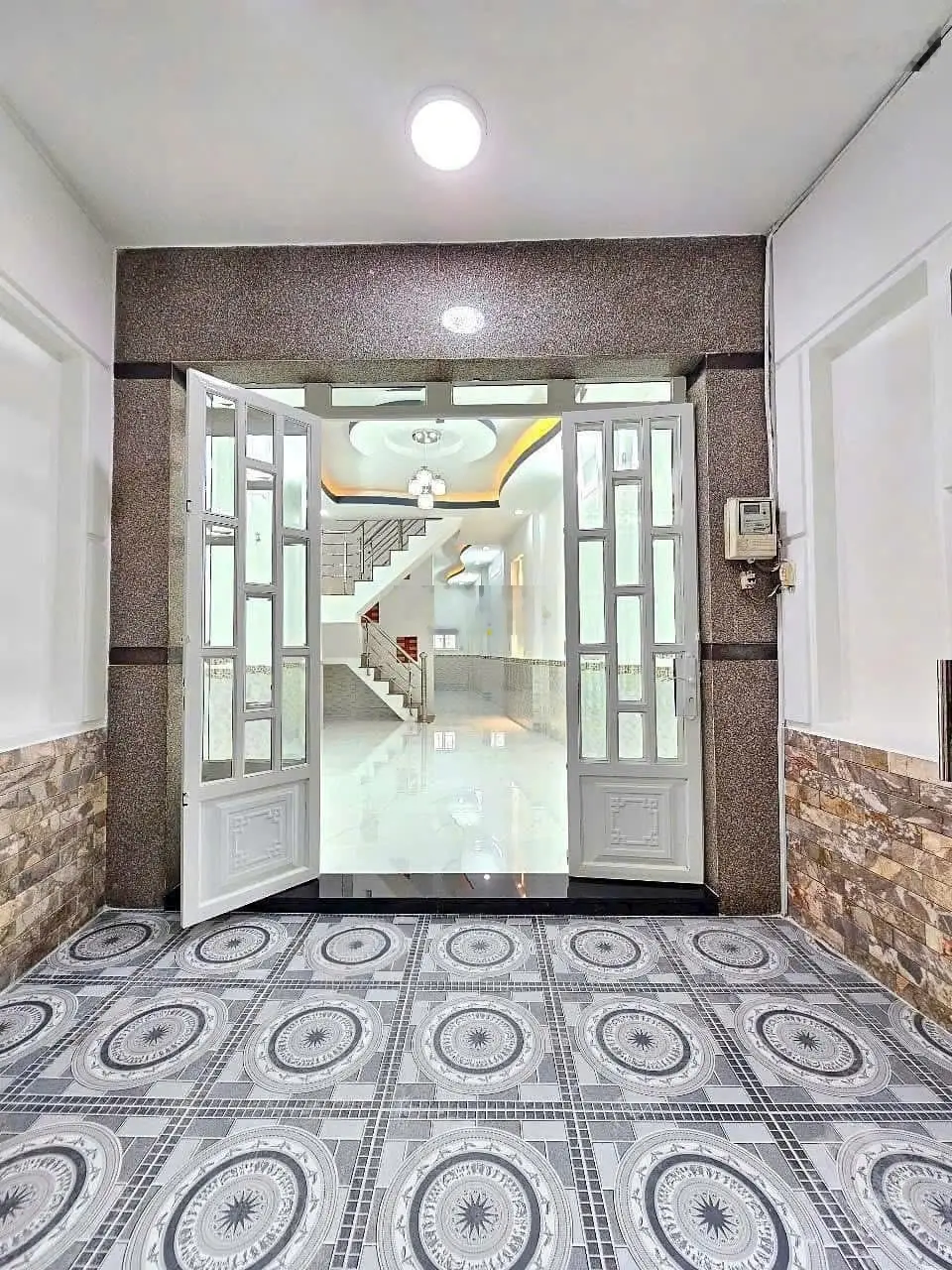 Nhà diện tích lớn vừa hoàn thiện - TT. Nhà Bè