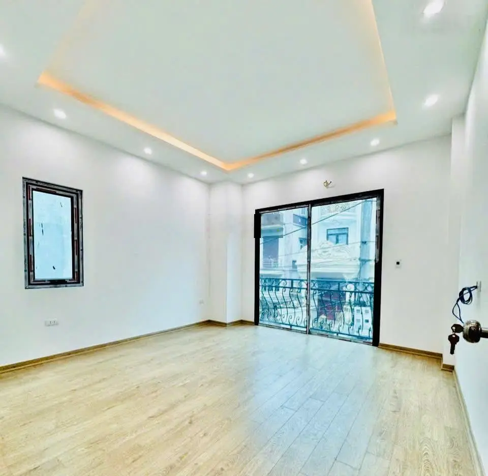 Bán nhà Yên Nghĩa 32m2x5t. Lô góc cực đẹp. Ô tô đỗ ngày đêm. Full nội thất xịn. Giá chỉ nhỉnh 3 tỷ