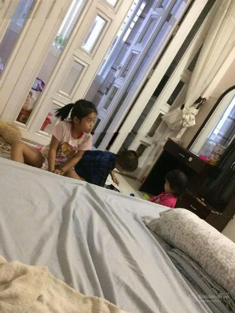 Bán nhà Quận 3 - gần Nguyễn Đình Chiểu - 29 m2 - 5 tầng - hẻm 6m, nhỉnh 8.x tỷ