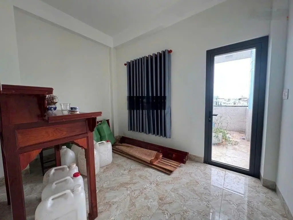 Nhà mặt tiền 4 tầng, 92m2(4x23m), ngay Dương Đình Hội, Phước Long B, chỉ hơn 9 tỷ