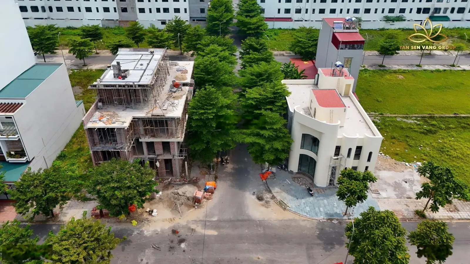 Bán lô đất làn 2 KĐT Vườn Hồng, giá cực tốt LH 0326 569 ***