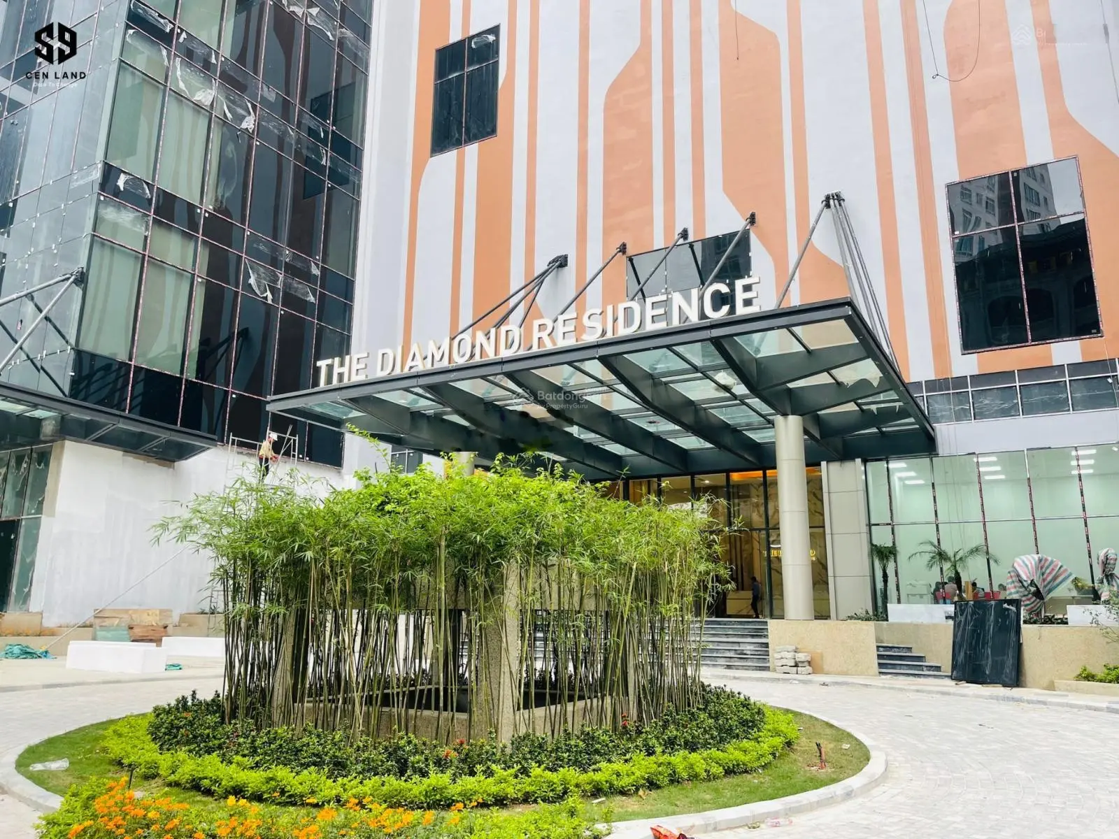Bán căn 4 phòng ngủ 150m2 thoáng đẹp BRG Lê Văn Lương có suất đỗ ô tô, đang làm sổ