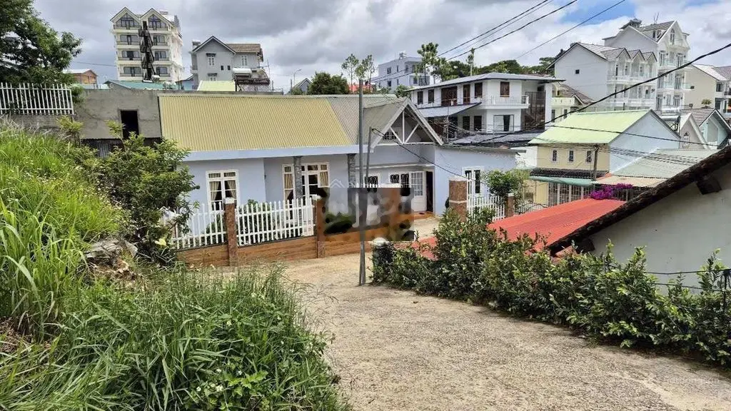 Lô đất 3 mặt thoáng Nam Hồ 200m2 ngang 10,5m view thoáng đẹp