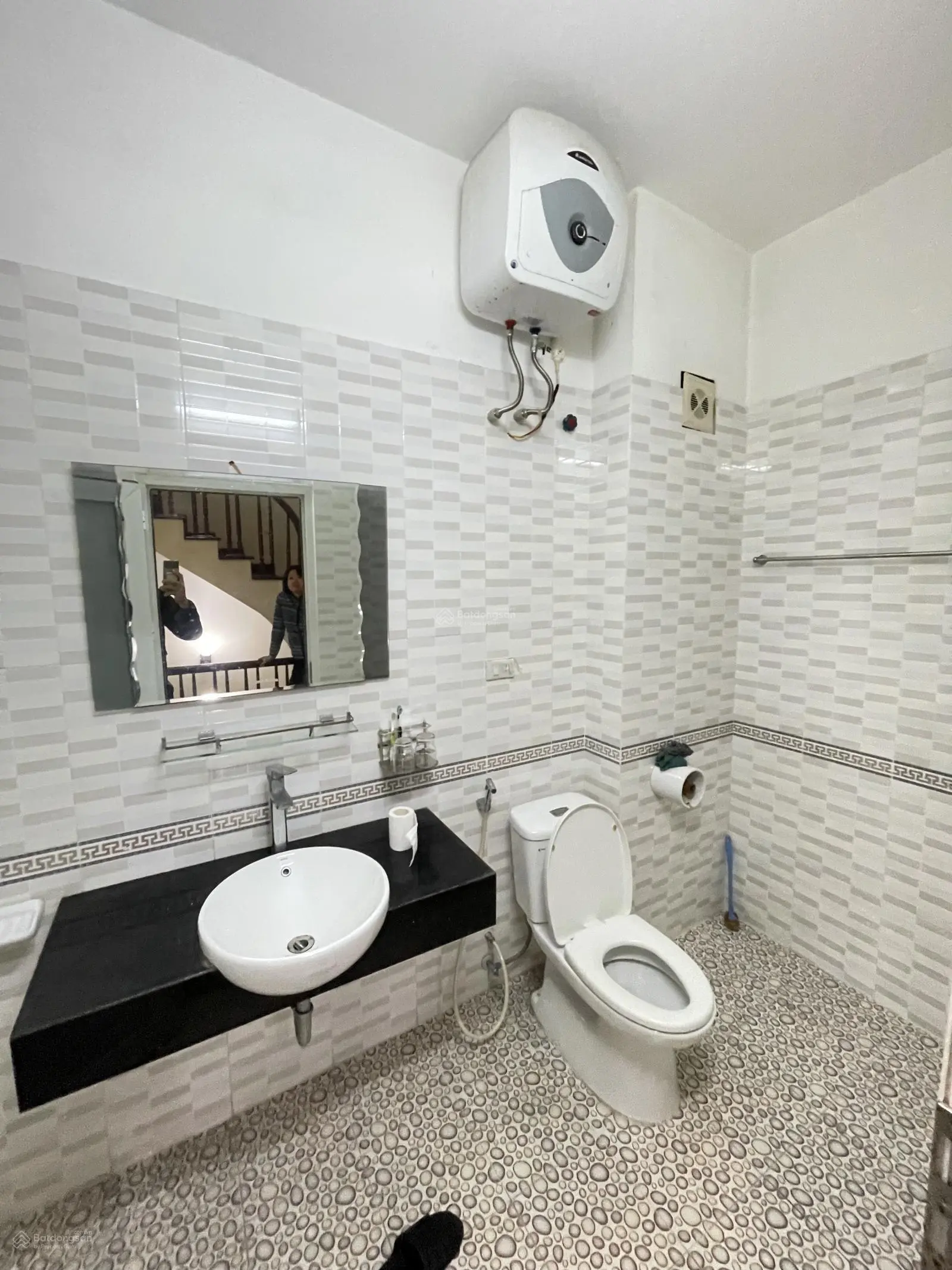 Bán biệt thự LK20 Văn Khê, mặt đường 17m siêu rộng