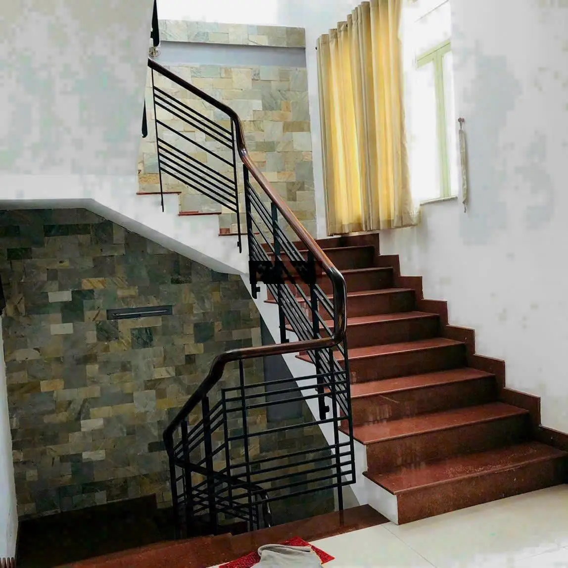 Nhà đẹp MT Bác Ái 10x20m, 1 trệt 2 lầu, mặt tiền Bác Ái, P Tân Thành