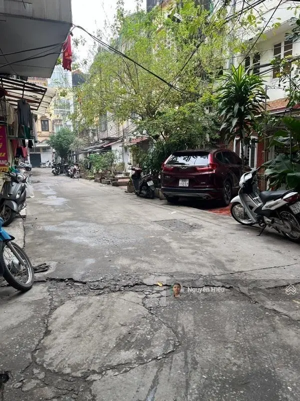 CC bán gấp nhà Chùa Láng 7 tầng x 60m2 kinh doanh thẩm mỹ, Ô tô vào , 2 thoáng, Thang Máy, 23 tỷ