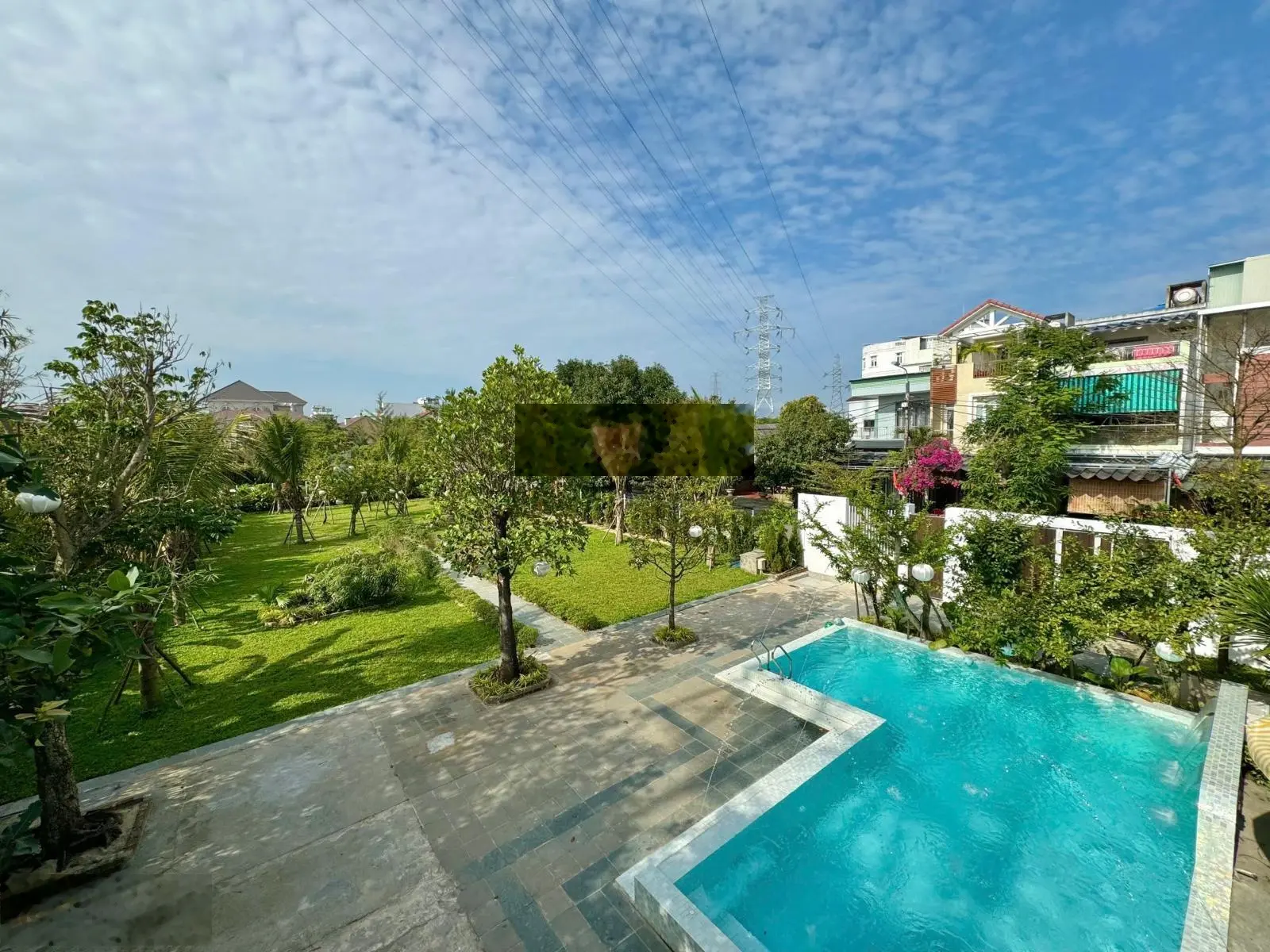 Villa 3MT Chương Dương 1300m2 view sông vườn khủng, siêu hồ bơi, full nội thất, trên 100tr/tháng