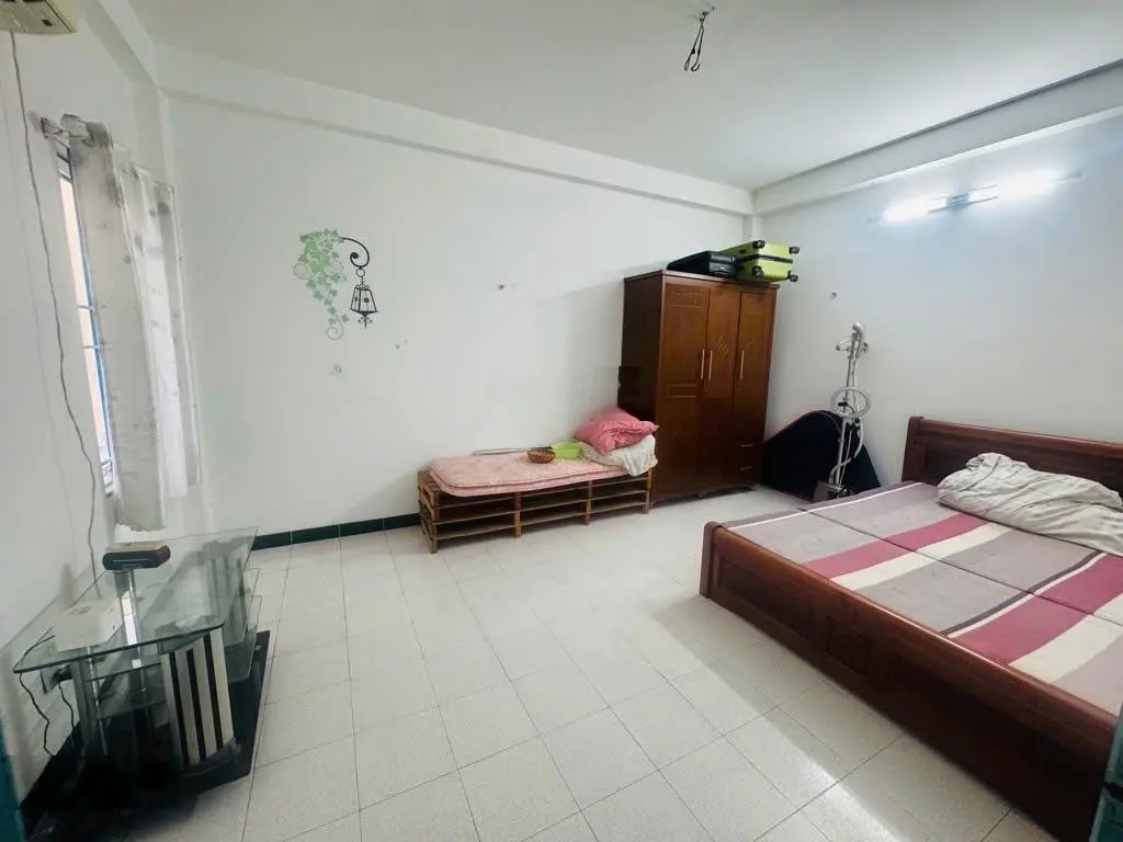 Bán nhà 2 tầng, hẻm 8m, DT 90m2 giá 10,5 tỷ sát mặt tiền Dương Quảng Hàm, P5, Gò Vấp
