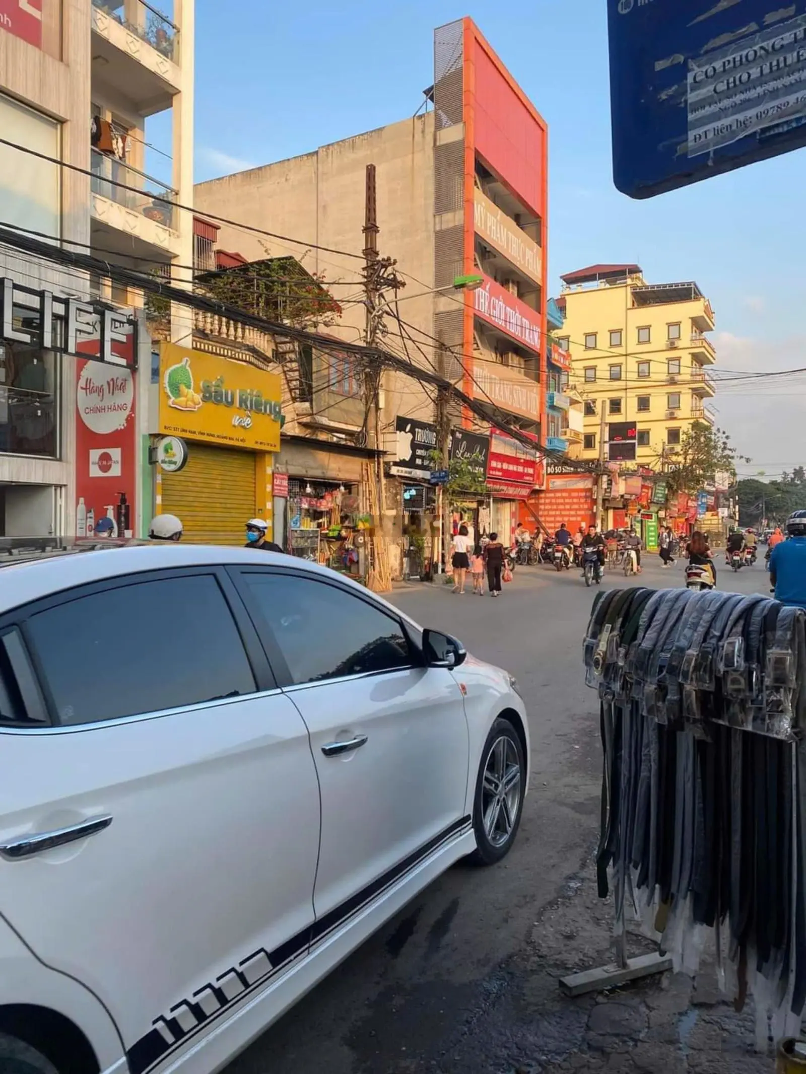 Cực kỳ hót giá đầu tư ! Nhà mặt phố Lĩnh Nam 130m,mặt tiền 5,2m,28,5 tỷ.sổ đỏ nở hậu,ko quy hoạch