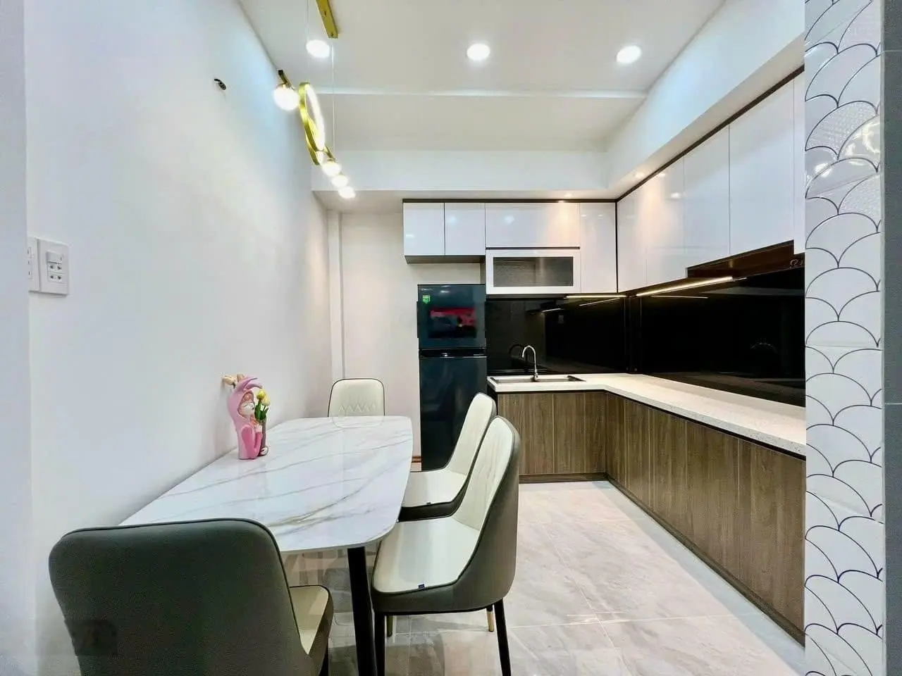 Siêu phẩm nhà 31m2 Cao Thắng, P12, Q10. Gần Bảo Tàng Y Học Cổ Truyền, xây 2 tầng. Gía 1 tỷ850
