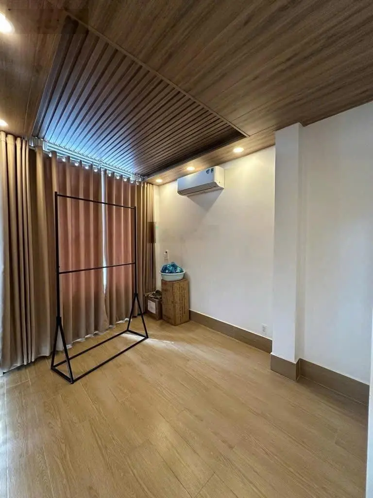 HXT - nội thất gỗ cao cấp nhập từ Nga - thang máy - 6 tầng - chỉ 15 tỷ