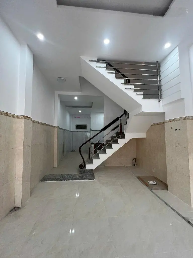 Bán nhà riêng DT 4 x14m, 3 tầng giá cực chất 5,5 tỷ tại An Dương Vương, Bình Tân