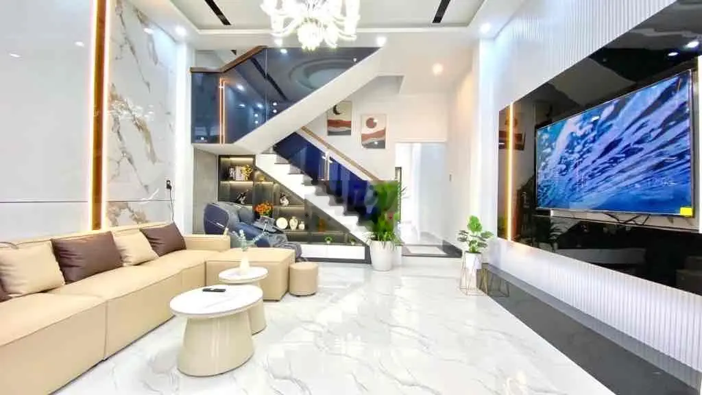 Bán nhà 2 tang kiệt Lê Độ đoạn gần Điện Biên Phủ