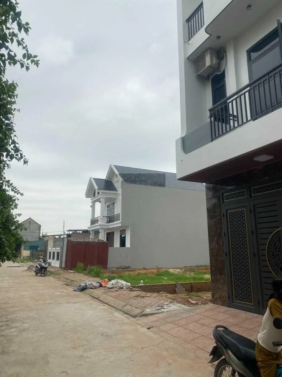 Bán đất xã Xuân Đình. Mảnh Đất đấu giá, LK - 90m2 view Hồ Vân