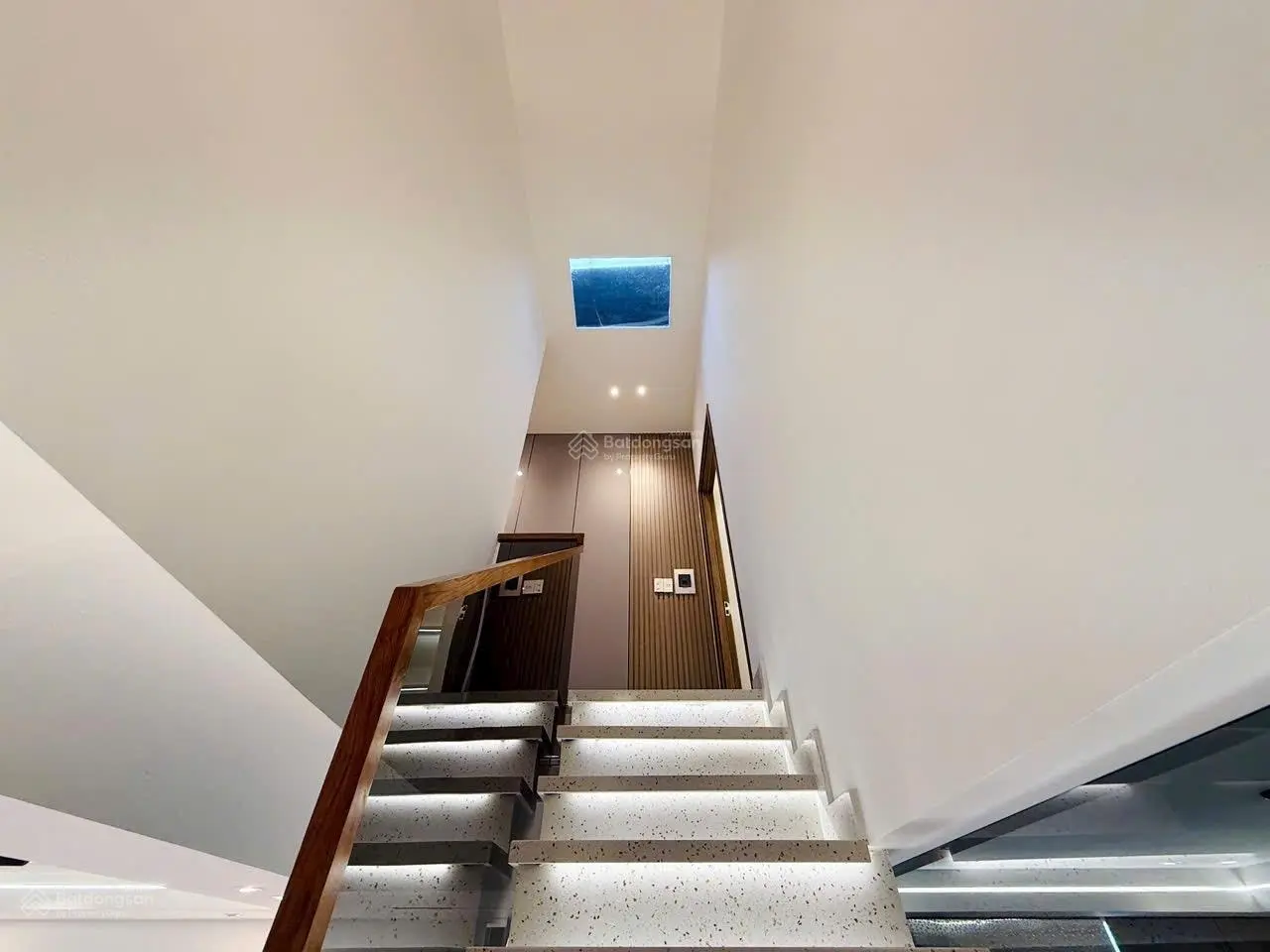 Đi mĩ bán nhà 1.85tỷ 44m2 ở nguyễn đình chiểu q3 bán gấp trong tháng đi nước ngoài định cư