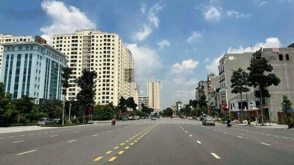 Bán lô đất trục chính Lý Anh Tông nhìn sang cục thuế, dt 100m2, mt 5m, giá 21,3 tỷ