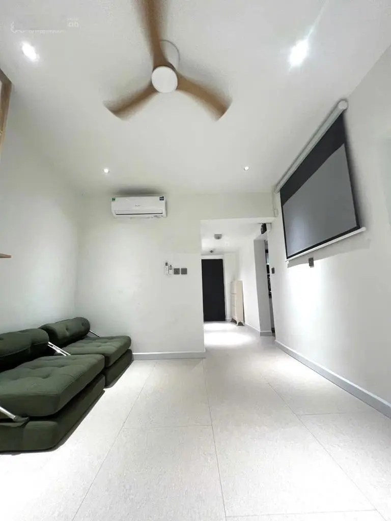 4,5 tỷ, nhà Lưu Hữu Phước, 55m2, ôtô đỗ cửa xung quanh toàn quan chức. 0985 387 ***