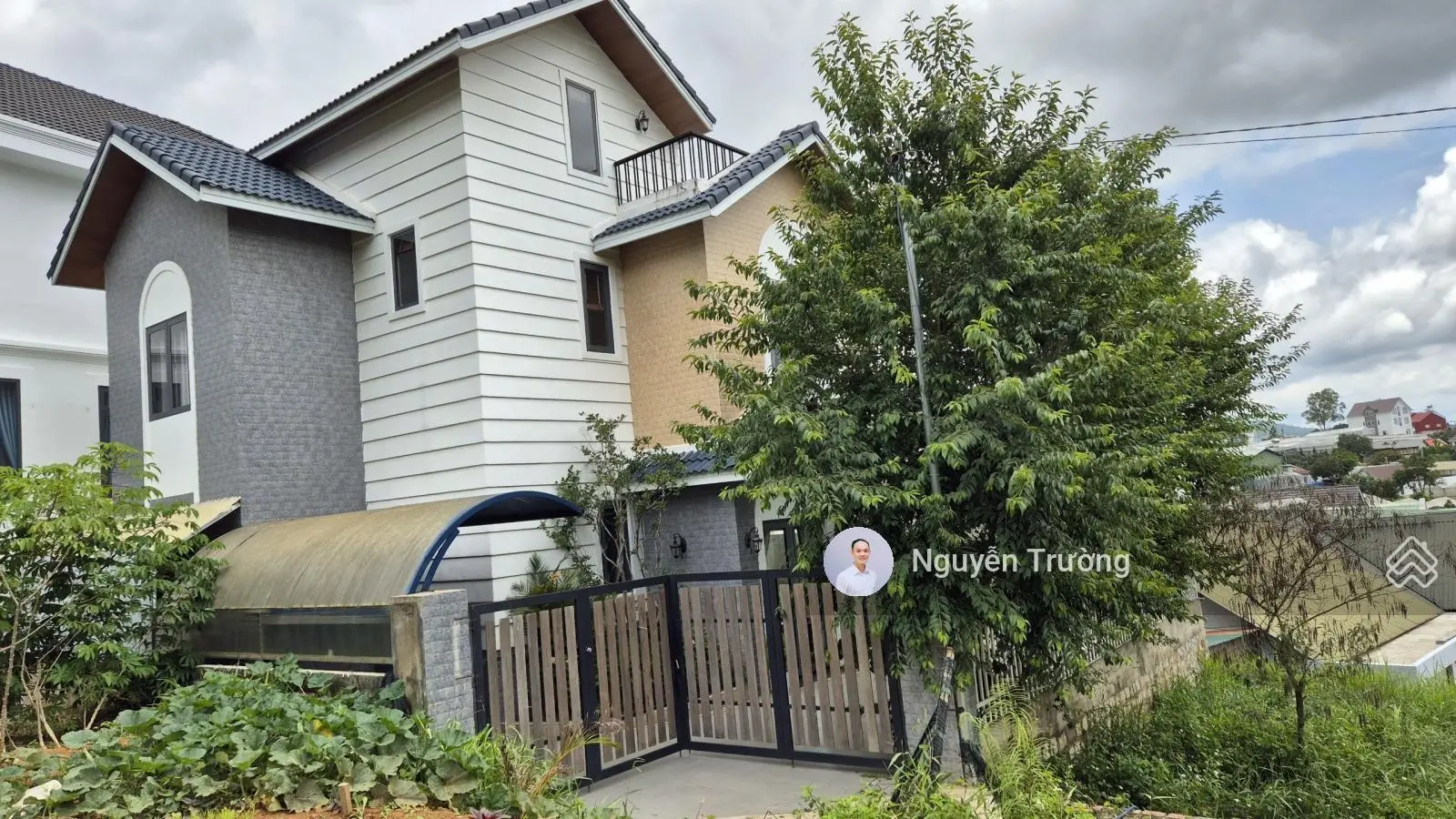 Giảm giá - hiếm - bán đất villa 2 mặt tiền vị trí view cao khu dân trí phong cách Đà Lạt 200m2