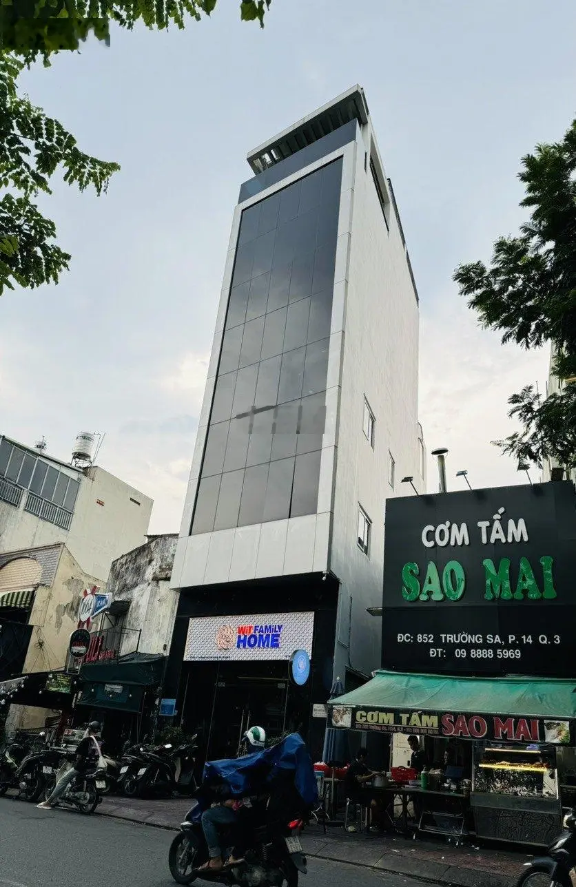 Bán building văn phòng mặt tiền Trường Sa, Quận 3. DT 5.5x16m. 6 tầng. HĐT 80tr/tháng. Giá 32 tỷ